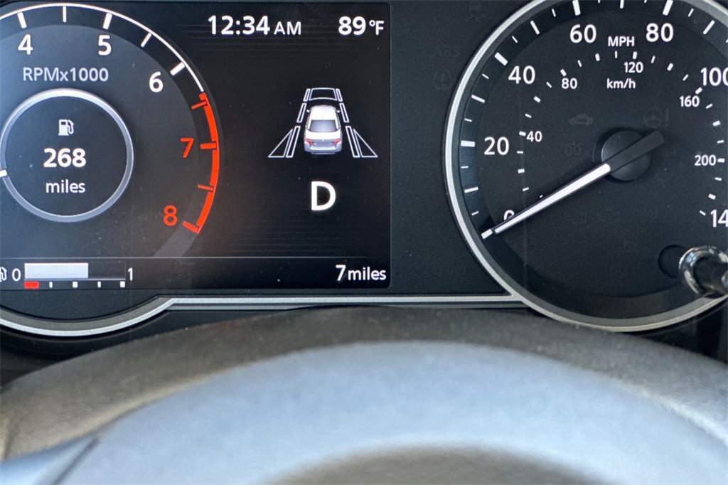 Vehicle image 9 of 23