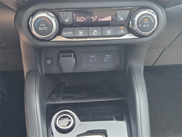Vehicle image 20 of 21