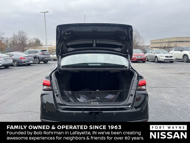 Vehicle image 15 of 37