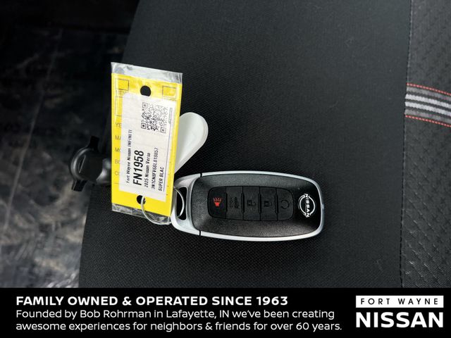Vehicle image 28 of 37