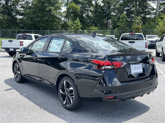 Vehicle image 5 of 28