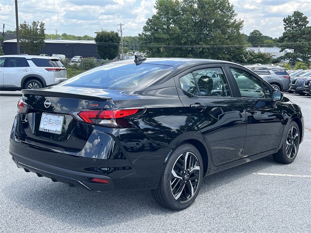 Vehicle image 4 of 28