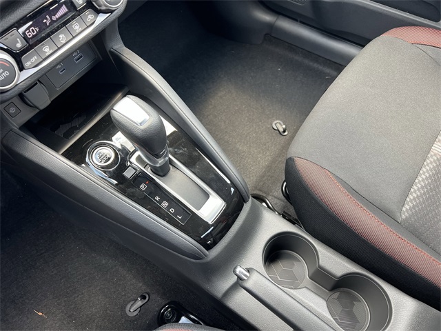 Vehicle image 16 of 28