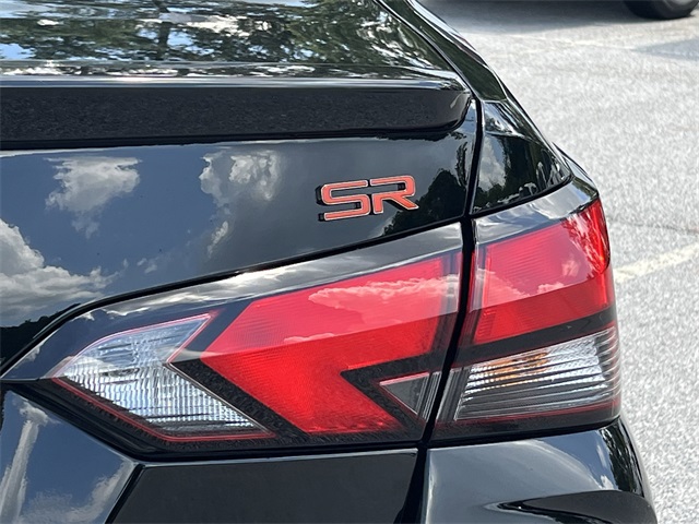 Vehicle image 23 of 28
