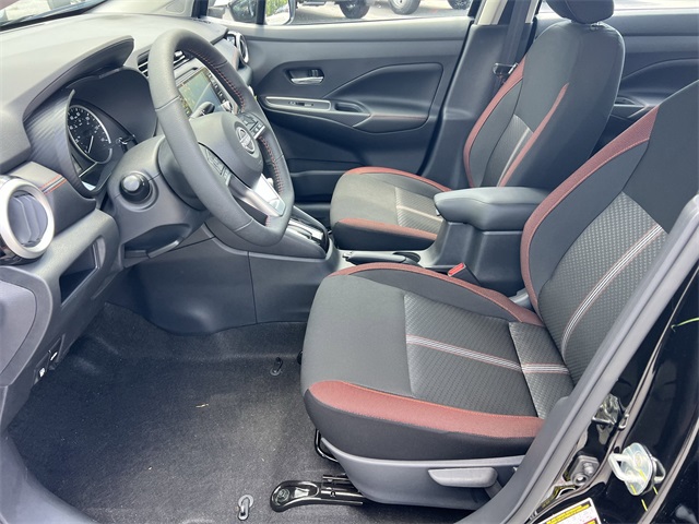 Vehicle image 12 of 28