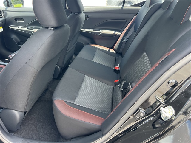 Vehicle image 12 of 30