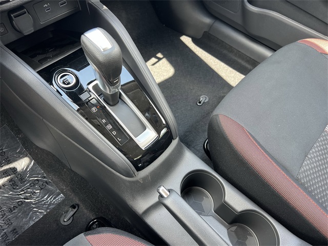 Vehicle image 17 of 30