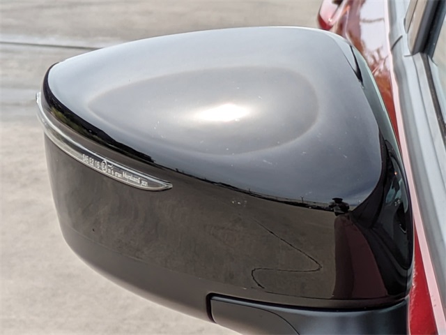 2025 Nissan Versa SR Image 26 of 27