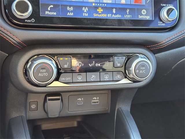 2025 Nissan Versa SR Image 23 of 25