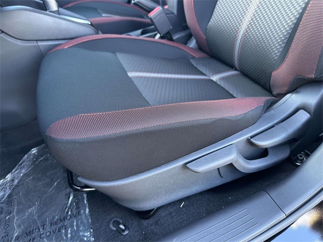 2025 Nissan Versa SR Image 24 of 25