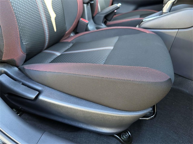 2025 Nissan Versa SR Image 13 of 25