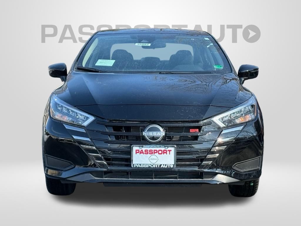 2025 Nissan Versa SR Image 2 of 23