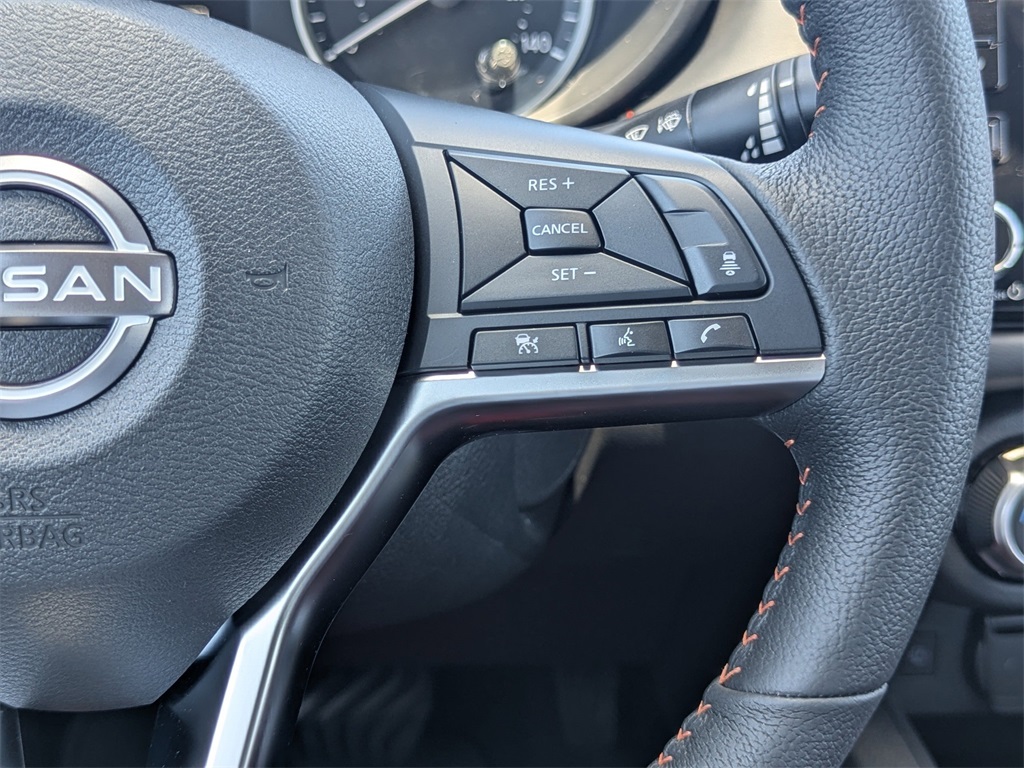 Vehicle image 15 of 23