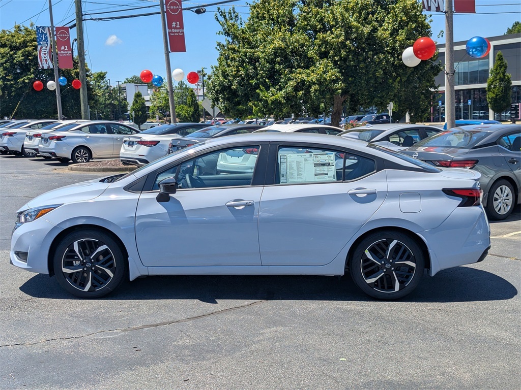 Vehicle image 9 of 23