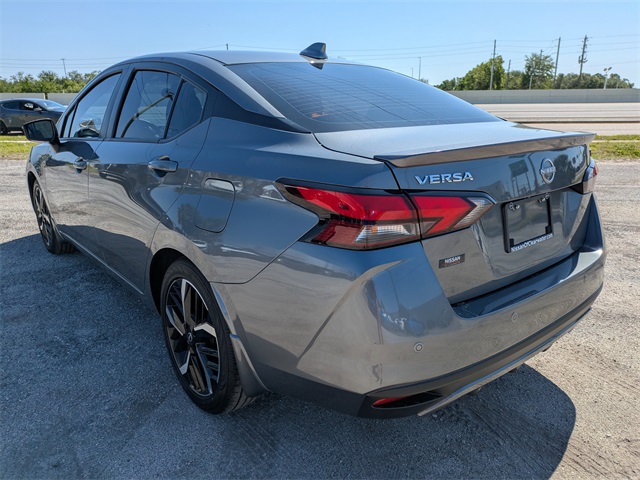2025 Nissan Versa SR Image 7 of 27