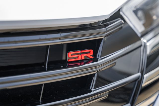 2025 Nissan Versa SR Image 32 of 38