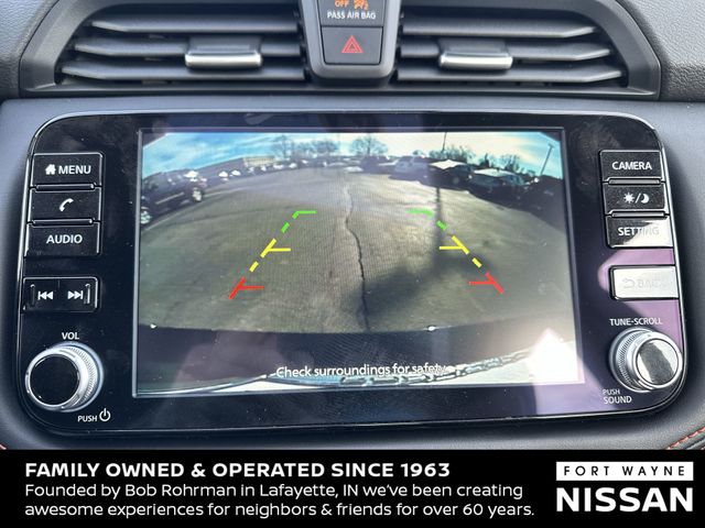 Vehicle image 13 of 36