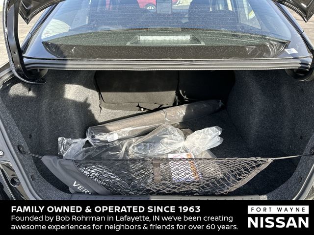 Vehicle image 26 of 36
