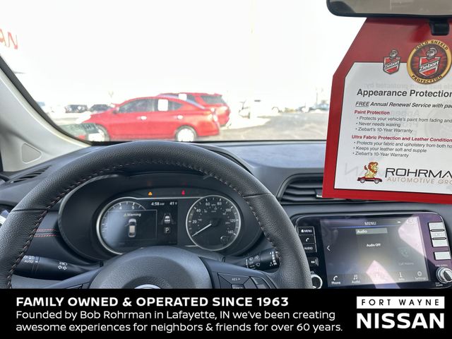 Vehicle image 27 of 36