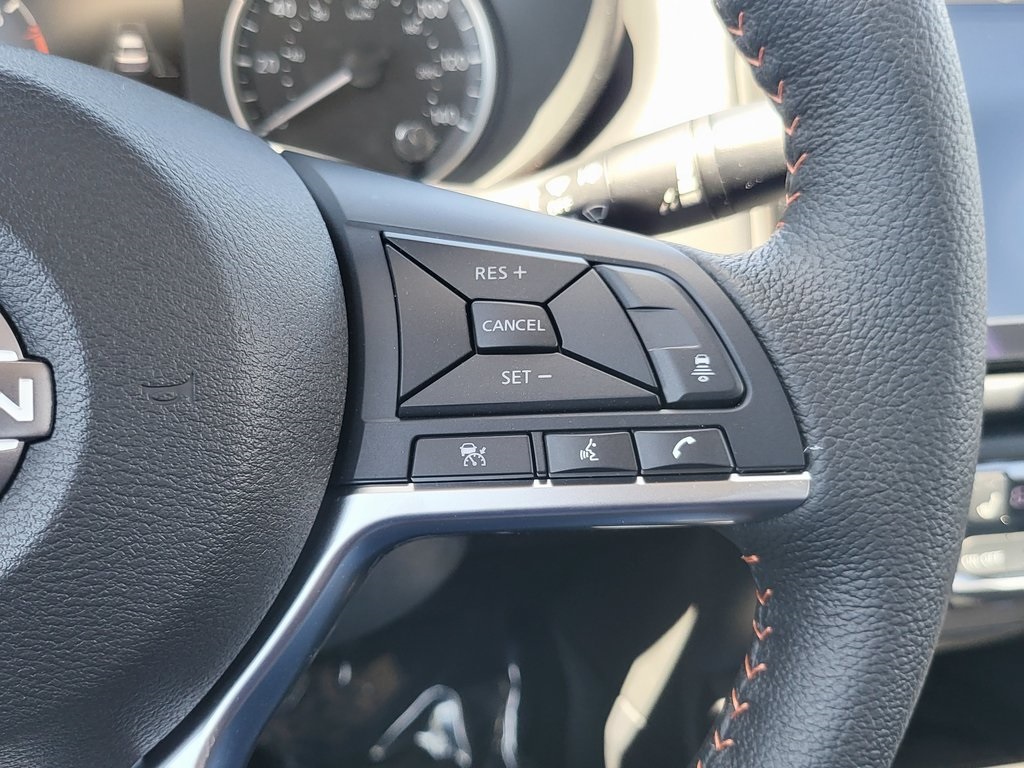 Vehicle image 20 of 25