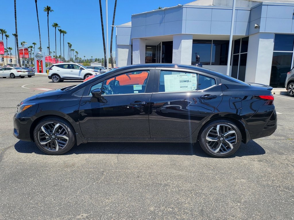 Vehicle image 8 of 25