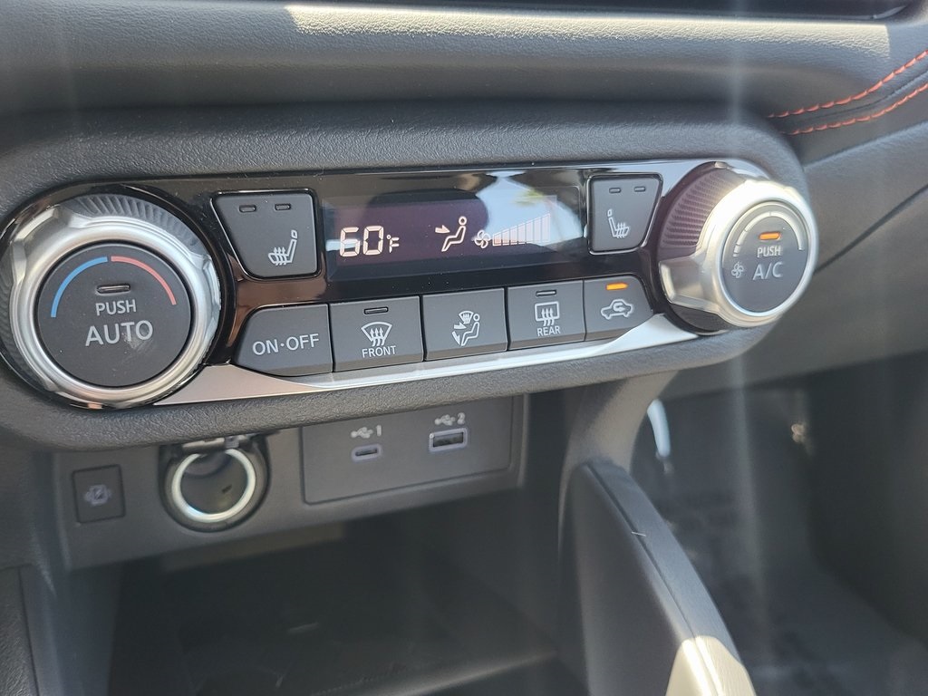 Vehicle image 23 of 25