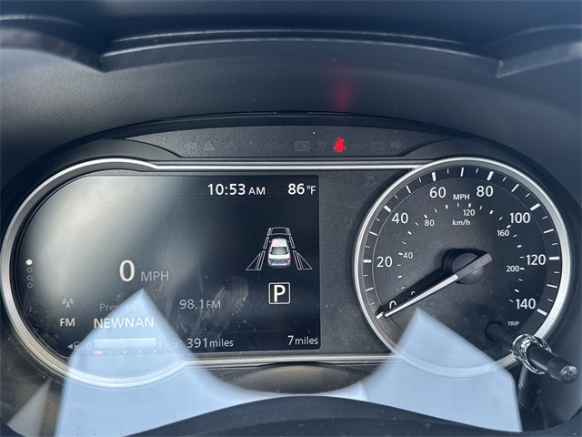 Vehicle image 12 of 32