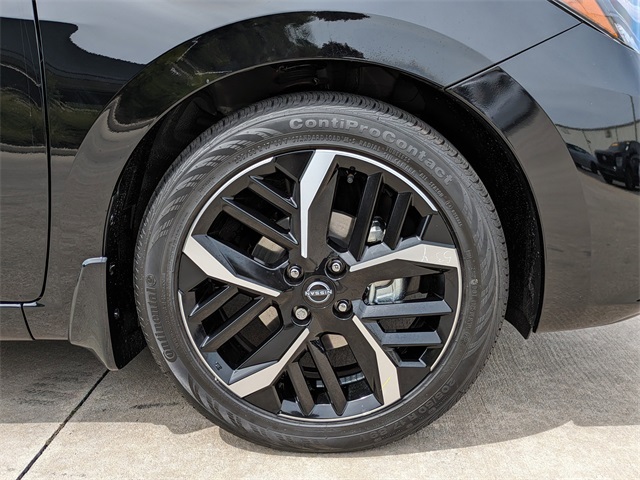 2025 Nissan Versa SR Image 10 of 29