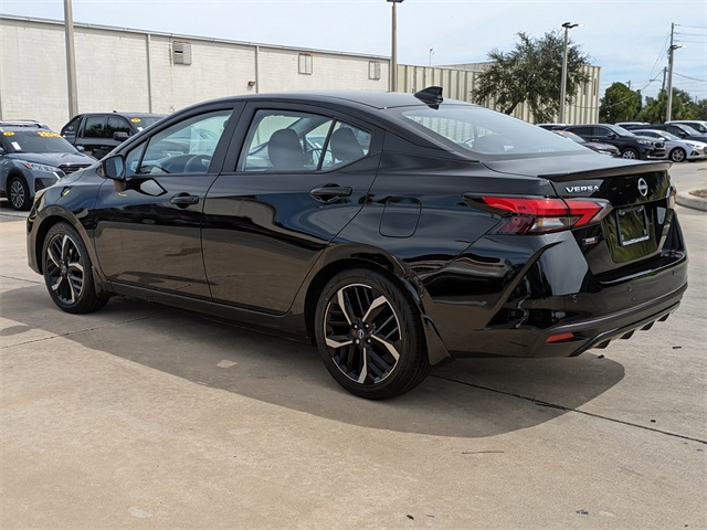 2025 Nissan Versa SR Image 8 of 29