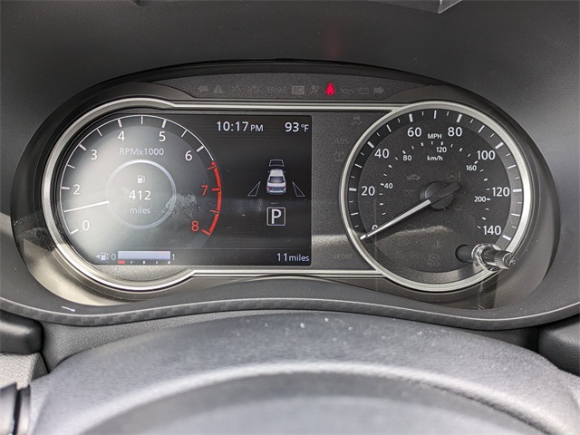 2025 Nissan Versa SR Image 15 of 29