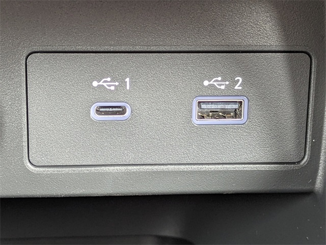 2025 Nissan Versa SR Image 26 of 29