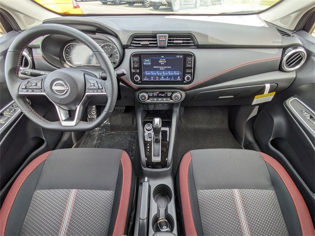 2025 Nissan Versa SR Image 12 of 29