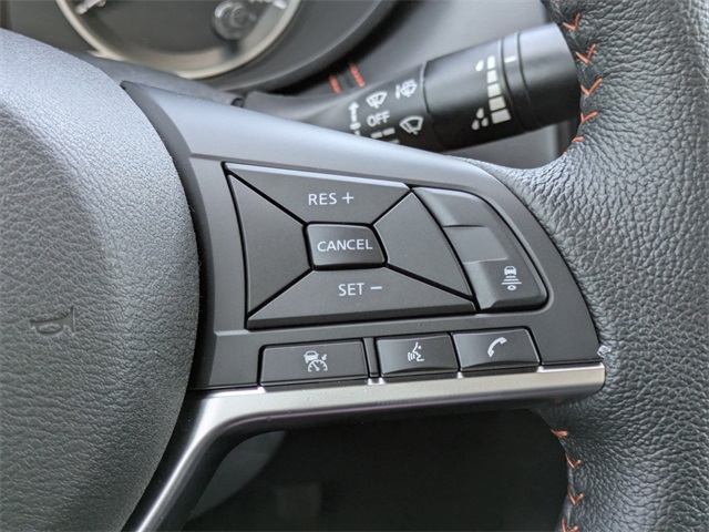 2025 Nissan Versa SR Image 21 of 27