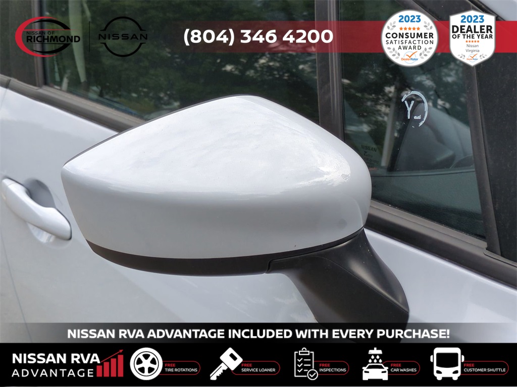 Vehicle image 18 of 27