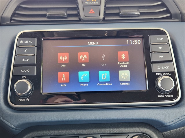 Vehicle image 14 of 21