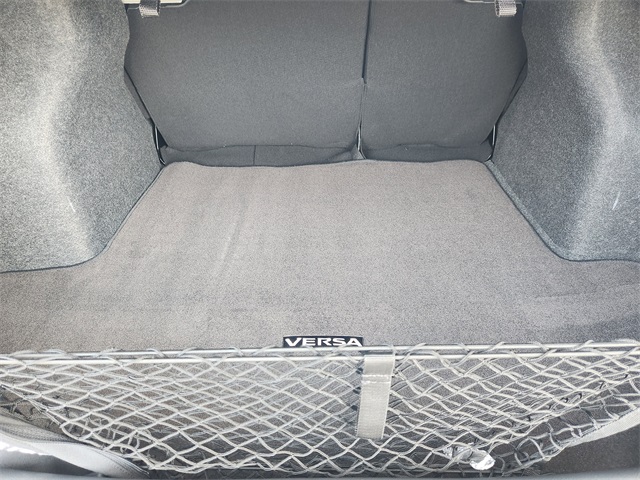 Vehicle image 8 of 21