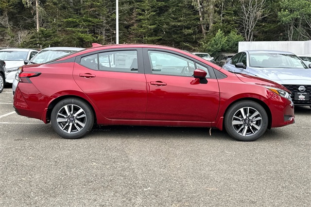 Vehicle image 4 of 23