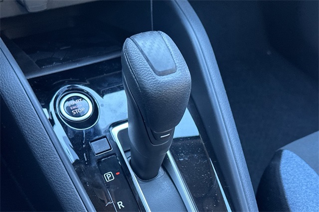 Vehicle image 13 of 23