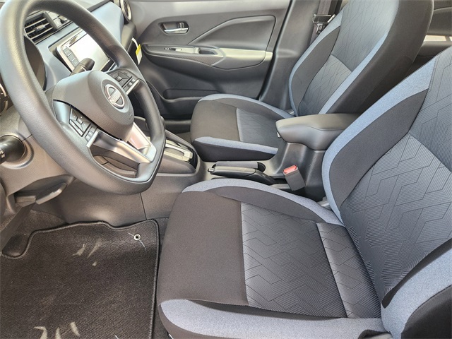 Vehicle image 11 of 22