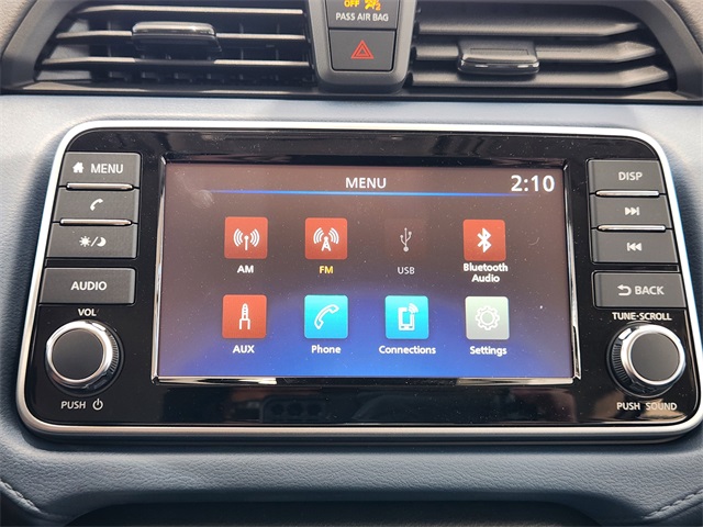 Vehicle image 15 of 22