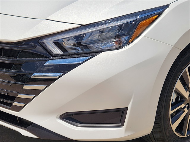 Vehicle image 20 of 22