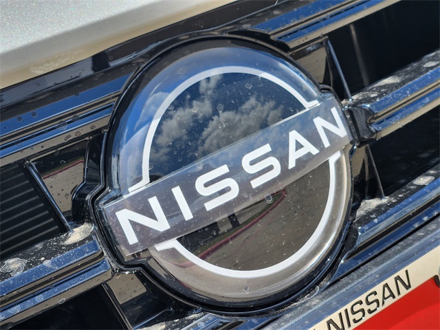 Vehicle image 19 of 22