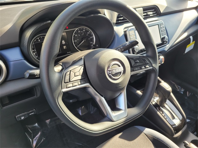 2025 Nissan Versa SV Image 5 of 10