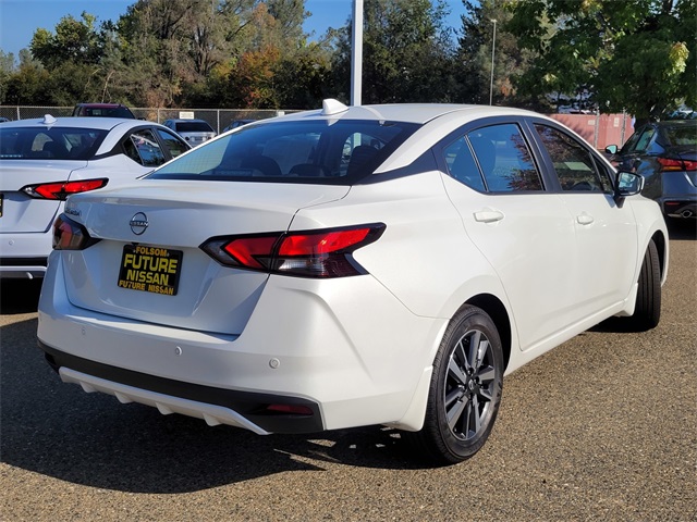 2025 Nissan Versa SV Image 3 of 10