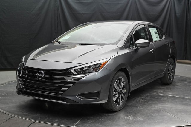Vehicle image 1 of 32
