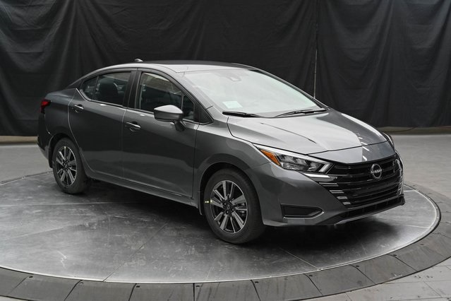 Vehicle image 3 of 32