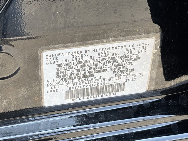 Vehicle image 20 of 21