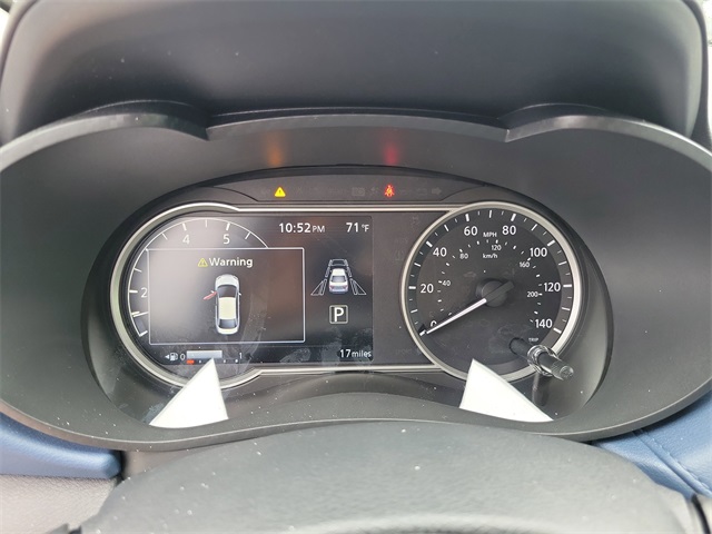 Vehicle image 12 of 25