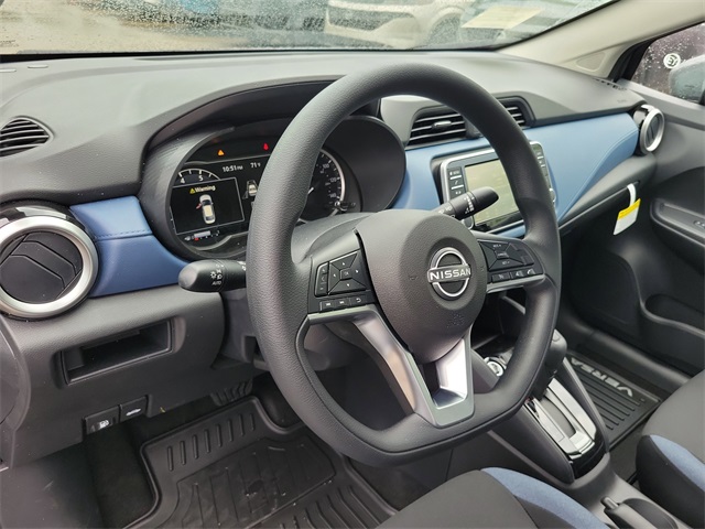 Vehicle image 11 of 25