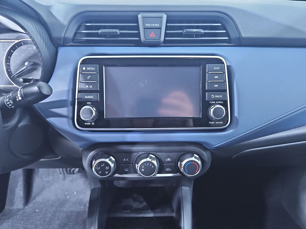 2025 Nissan Versa SV Image 21 of 28